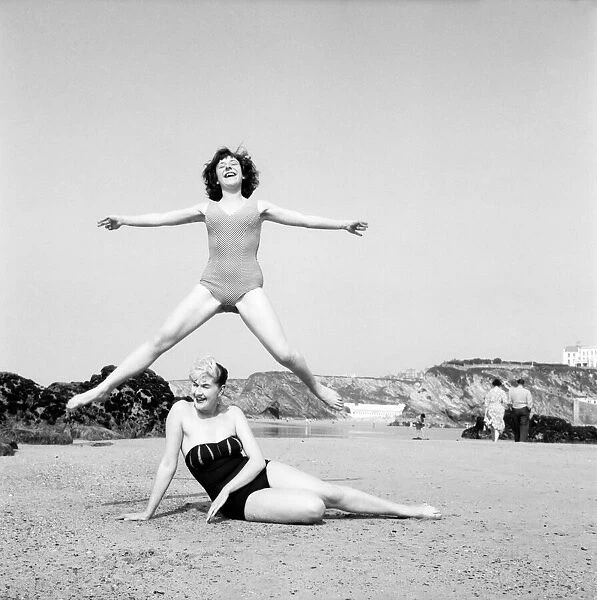 Wendy Shaw Leaps over Shelagh Dawson. June 1960 M4364-001