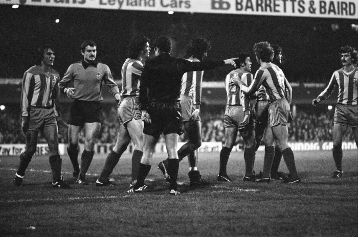 Framed Print : West Brom 2-0 Valencia, UEFA Cup match at The Hawthorns, Wednesday 6th December 1978 Framed Print : West Brom 2-0 Valencia, UEFA Cup match at The Hawthorns, Wednesday 6th December 1978