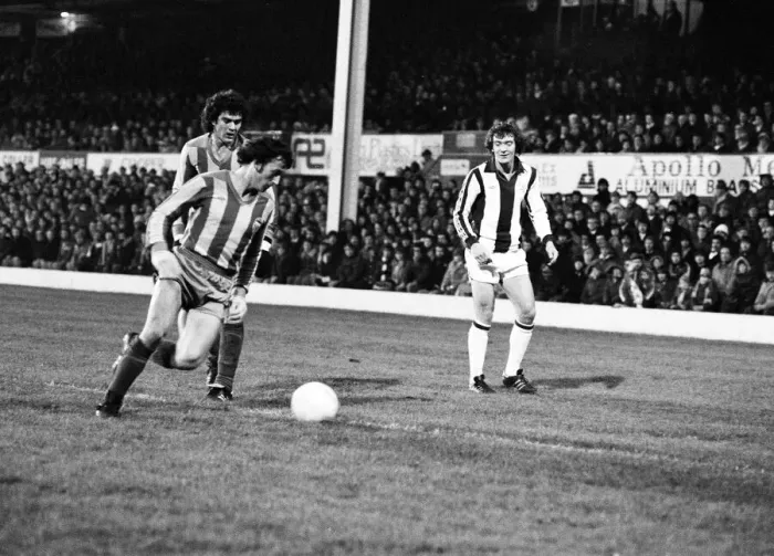 Framed Print : West Brom 2-0 Valencia, UEFA Cup match at The Hawthorns, Wednesday 6th December 1978 Framed Print : West Brom 2-0 Valencia, UEFA Cup match at The Hawthorns, Wednesday 6th December 1978