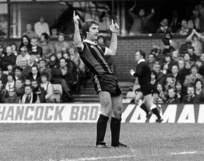 Framed Print : West Bromwich Albion v Manchester City Steve Daley salutes the crowd after scoring Framed Print : West Bromwich Albion v Manchester City Steve Daley salutes the crowd after scoring