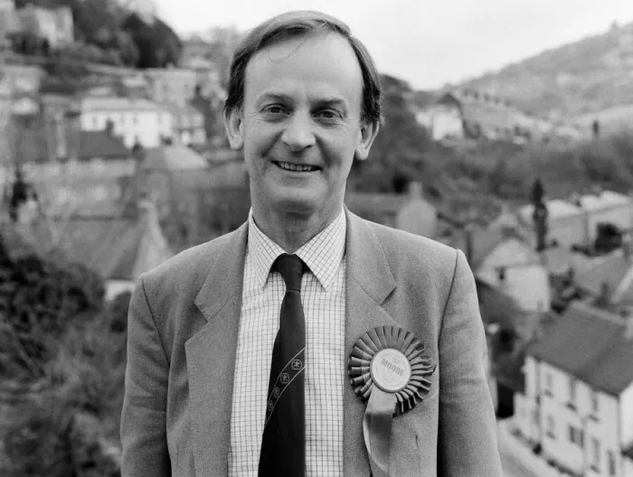Framed Print : West Derbyshire by-election. Labour candidate William Moore. 29th April 1986 Framed Print : West Derbyshire by-election. Labour candidate William Moore. 29th April 1986