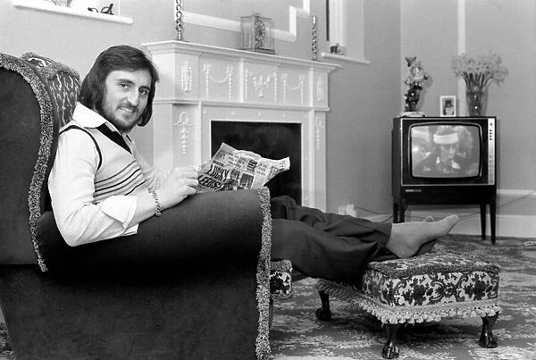 West Ham F. C. Frank Lampard at home. February 1975 75-01037-005