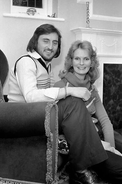 West Ham F. C. Frank Lampard at home with wife Pat. February 1975 75-01037-009