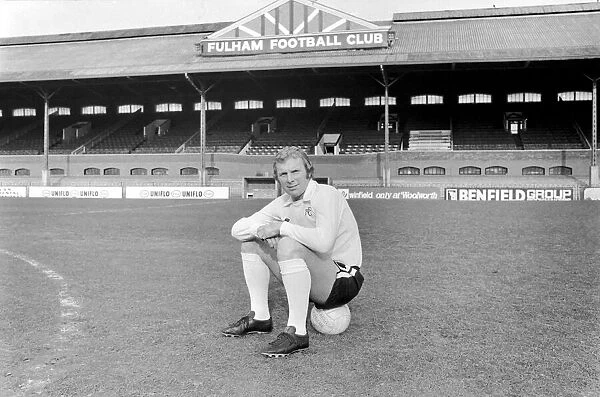 Former West Ham team captain Bobby Moore today joined Fulham F. C. for £25, 000