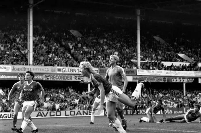 Framed Print : West Ham United 5 v. Chelsea 3. Division One Football. October 1986 LF20-01-047 Framed Print : West Ham United 5 v. Chelsea 3. Division One Football. October 1986 LF20-01-047