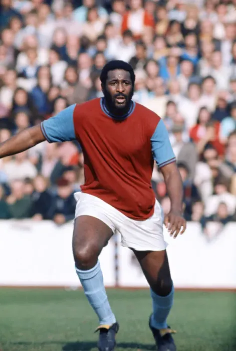 Framed Print : West Ham United footballer Clyde Best in action during a league match at Upton Park Framed Print : West Ham United footballer Clyde Best in action during a league match at Upton Park