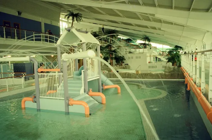 Framed Print : Wet N Wild indoor water park situated in North Shields, Tyne and Wear, England Framed Print : Wet N Wild indoor water park situated in North Shields, Tyne and Wear, England