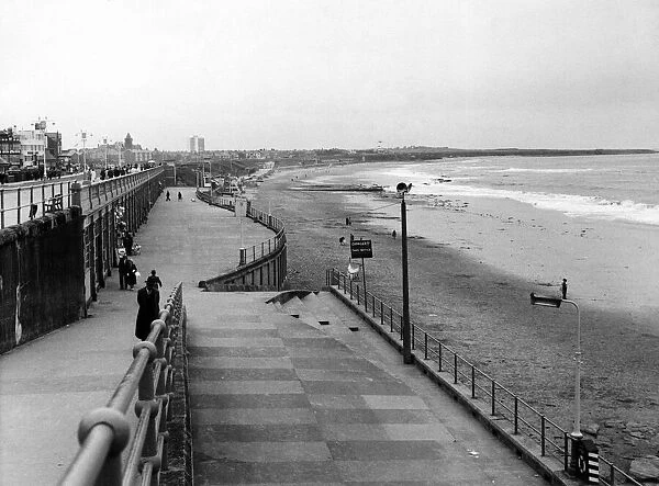 Whitley Bay promenade, Tyne and Wear. 20th July 1961