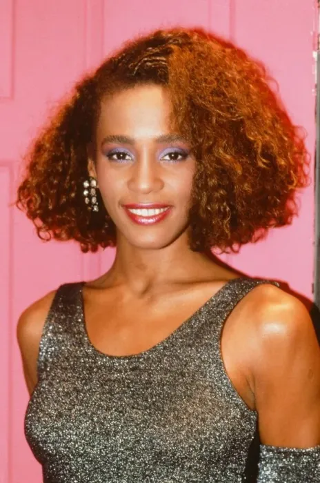 Framed Print : Whitney Houston pictured in London as she topped the British charts on 10th December 1985