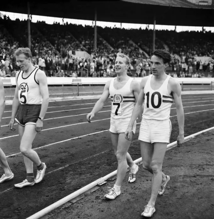 Framed Print : Whitsun British Games at White City, London. Athletics. Pictures were taken during the 3 Framed Print : Whitsun British Games at White City, London. Athletics. Pictures were taken during the 3