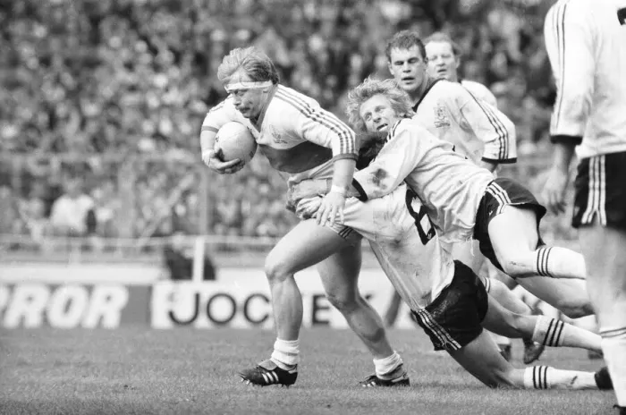 Framed Print : Widnes put up a desperate defence to stop Hull Kingston Rovers scoring a try during Framed Print : Widnes put up a desperate defence to stop Hull Kingston Rovers scoring a try during