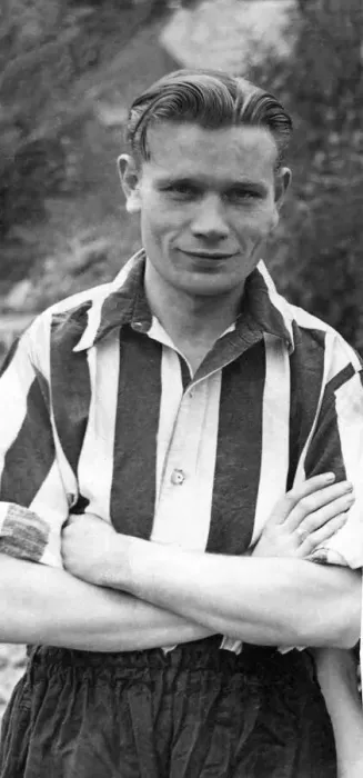 Framed Print : The widow of Toon legend Charlie Crowe says she believes he developed dementia because of Framed Print : The widow of Toon legend Charlie Crowe says she believes he developed dementia because of