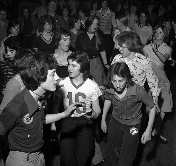 Wigan Casino dancers 1975 Northern soul disco