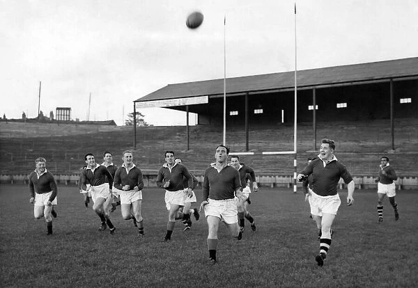 Wigan Rugby League players training. October 1957 P012585