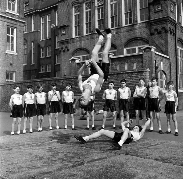 William Blake Secondary School, Battersea. Gymnastics. March 1952 C1257