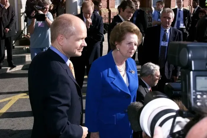 Framed Print : William Hague, Leader of the Conservative party stands alongside Lady Thatcher on her Framed Print : William Hague, Leader of the Conservative party stands alongside Lady Thatcher on her