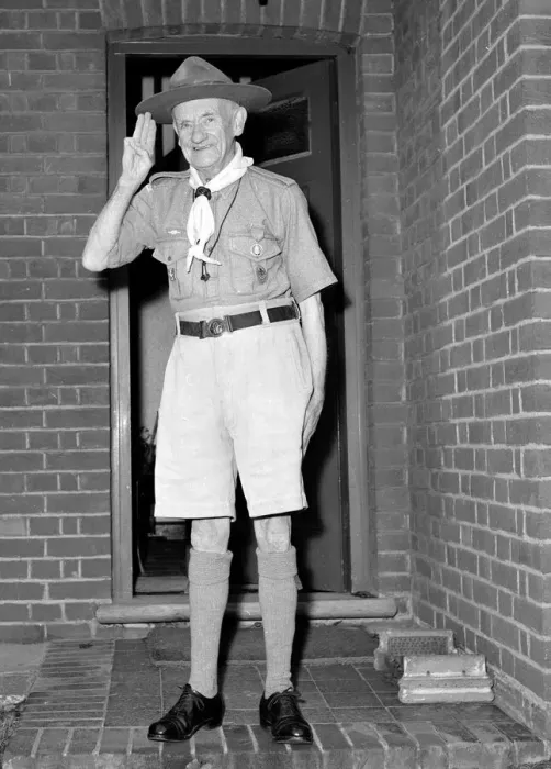Framed Print : William Phillips aged 85 seen here in 1959 then one of the United Kingdoms oldest Scouts