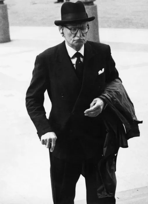 Framed Print : William Rider-Rider former Daily Mirror photographer and picture editor seen here at St Framed Print : William Rider-Rider former Daily Mirror photographer and picture editor seen here at St