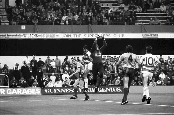 Wimbledon 1 v. Manchester United 0. Division One Football. November 1986 LF21-10-130