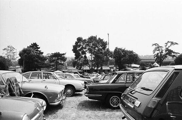 Wimbledon 1976. Fans car park. 1st July 1976