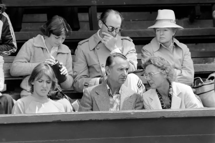 Framed Print : Wimbledon 1980. 7th day. Martina NavratilovaIs sister, her father