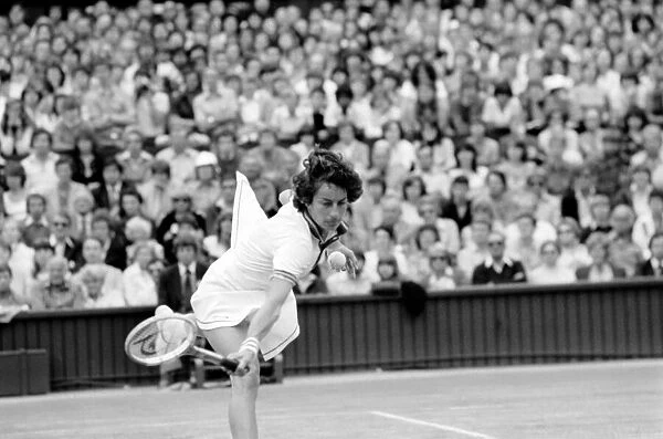 Wimbledon 1980. 7th day. Wade vs. Jaeger on the Centre court today. June 1980 80-3384-023