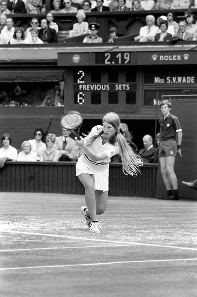 Wimbledon 1980. 7th day. Wade vs. Jaeger on the Centre court today. June 1980 80-3384-036