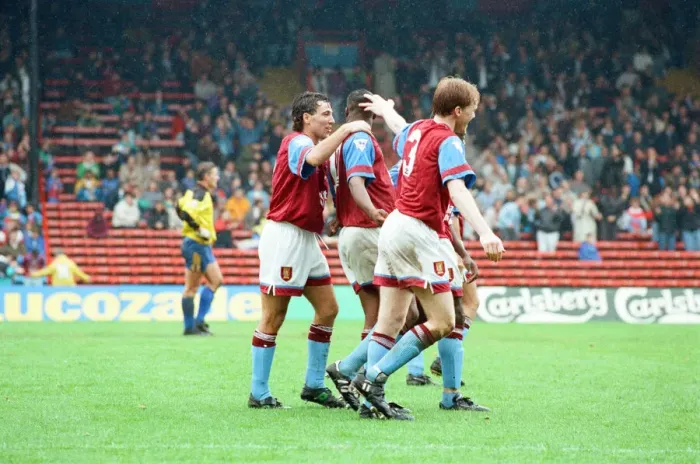 Framed Print : Wimbledon 2-3 Aston Villa, league match at Plough Lane, Saturday 3rd October 1992 Framed Print : Wimbledon 2-3 Aston Villa, league match at Plough Lane, Saturday 3rd October 1992