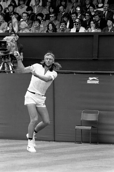 Wimbledon 80, 5th day. Borg v. Glickstein. June 1980 80-3345-019