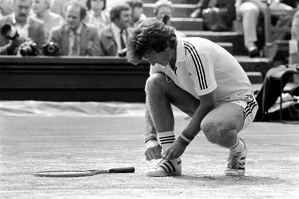 Wimbledon 8th Day: Frawley on Mayotte. June 1981 81-3717-012