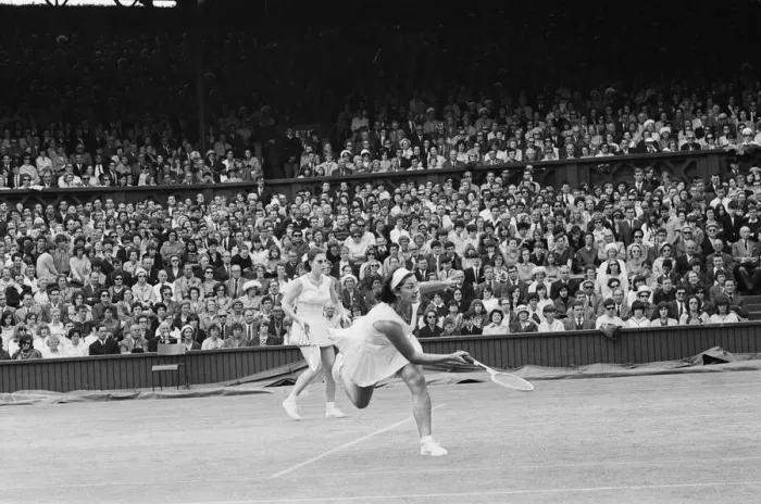 Framed Print : Wimbledon Championship Final 1965. Maria Bueno and Billie Jean Moffitt defeated Framed Print : Wimbledon Championship Final 1965. Maria Bueno and Billie Jean Moffitt defeated
