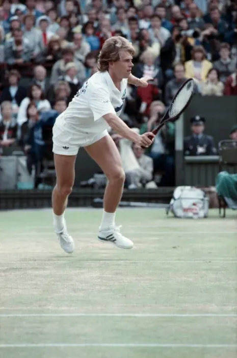 Framed Print : Wimbledon Final. Boris Becker v. Stefan Edberg. July 1988 88-3581-013