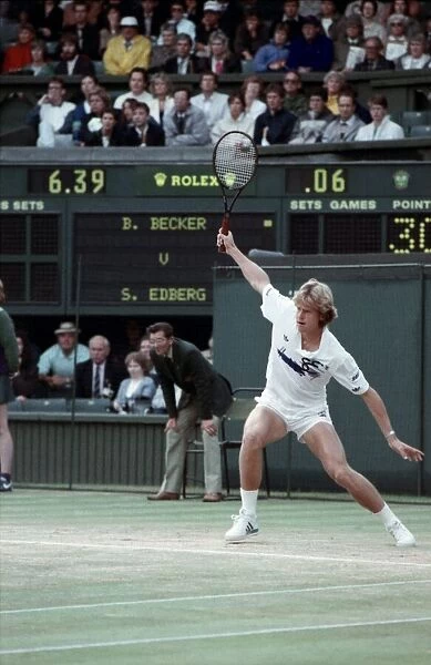 Wimbledon Final. Boris Becker v. Stefan Edberg. July 1988 88-3581-007