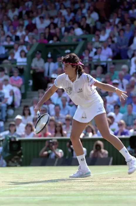Framed Print : Wimbledon. Gabriella Sabatini v. Jennifer Capriati. July 1991 91-4353-104 Framed Print : Wimbledon. Gabriella Sabatini v. Jennifer Capriati. July 1991 91-4353-104