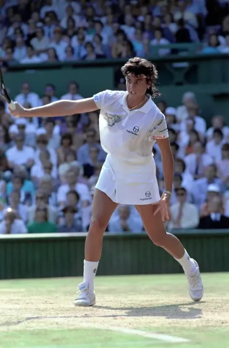 Framed Print : Wimbledon. Gabriella Sabatini v. Jennifer Capriati. July 1991 91-4353-103