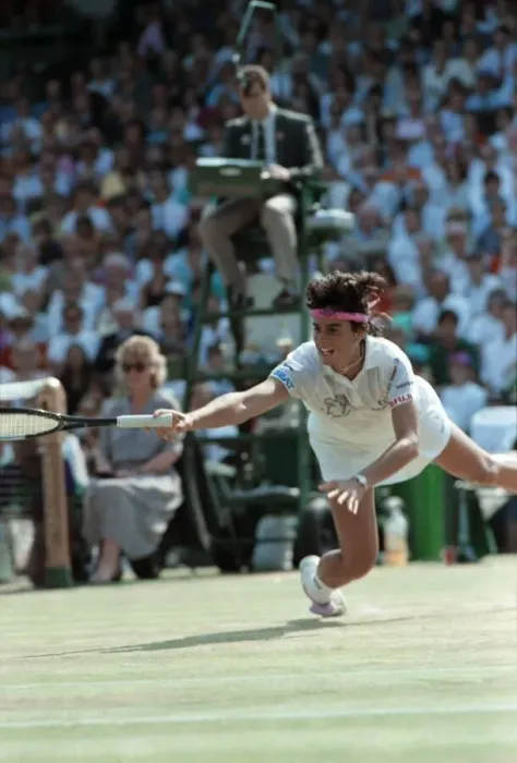 Framed Print : Wimbledon. Gabriella Sabatini v. Jennifer Capriati. July 1991 91-4353-099 Framed Print : Wimbledon. Gabriella Sabatini v. Jennifer Capriati. July 1991 91-4353-099
