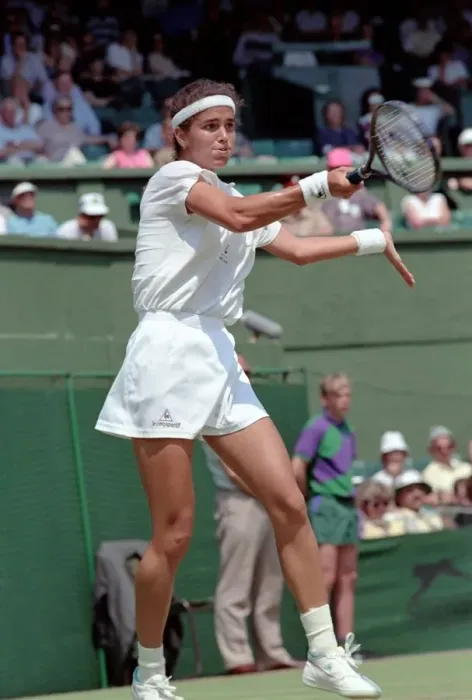 Framed Print : Wimbledon. Gabriella Sabatini v. Jennifer Capriati. July 1991 91-4353-023 Framed Print : Wimbledon. Gabriella Sabatini v. Jennifer Capriati. July 1991 91-4353-023