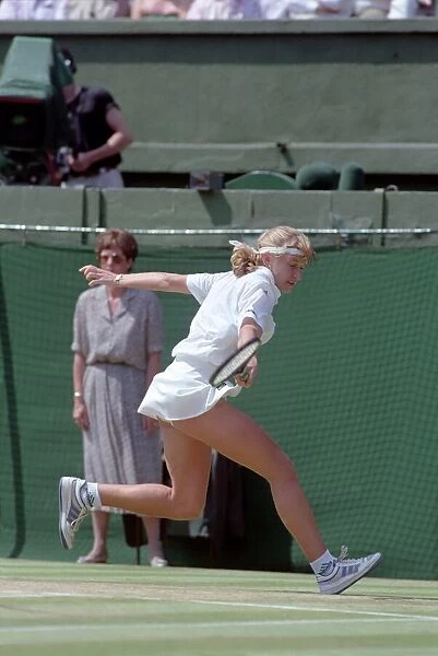 Wimbledon Ladies Tennis Final. Steffi Graf v. Gabriella Sabatini. July 1991 91-4293-099