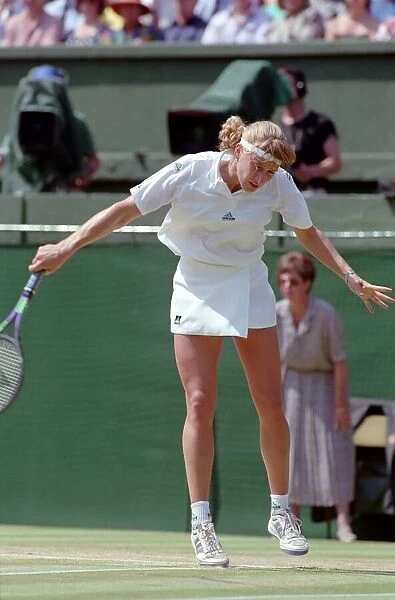 Wimbledon Ladies Tennis Final. Steffi Graf v. Gabriella Sabatini. July 1991 91-4293-107
