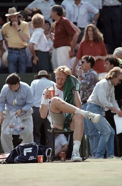 Wimbledon. Mens Final: Michael Stich vs. Boris Becker. July 1991 91-4302-083