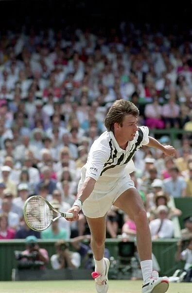 Wimbledon. Mens Final: Michael Stich vs. Boris Becker. July 1991 91-4302-250