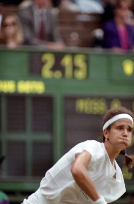 Framed Print : Wimbledon Tennis. A. Sanchez Vicario v. Fernandez. July 1991 91-4196-101
