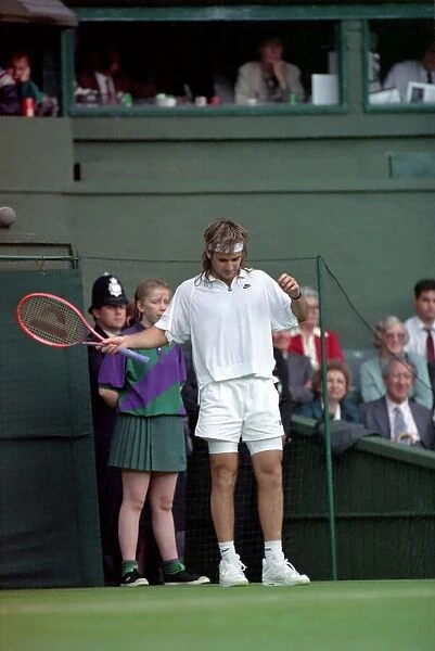 Wimbledon Tennis. Andre Agassi Training. June 1991 91-4091-223