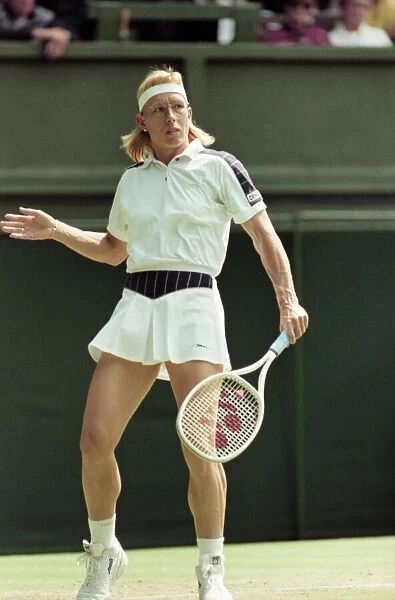 Wimbledon Tennis. Catarina Lindqvist v. Martina Navratilova. July 1991 91-4178-016