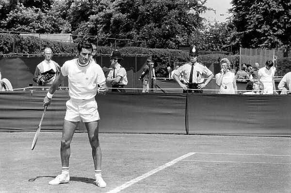Wimbledon Tennis Championships 1970 1st Day. June 1970 70-5902-023