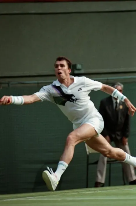 Framed Print : Wimbledon Tennis Championships. Ivan Lendl v. Kelly Evernden. June 1991 91-4117-207