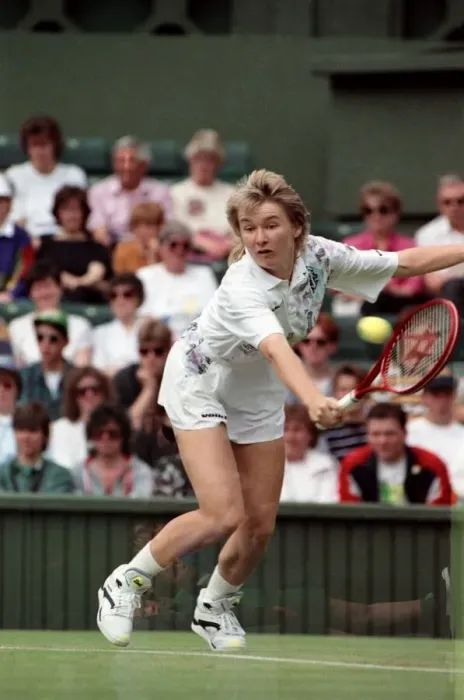 Framed Print : Wimbledon Tennis Championships. Jana Novotna in action. June 1991 91-4117-021 Framed Print : Wimbledon Tennis Championships. Jana Novotna in action. June 1991 91-4117-021