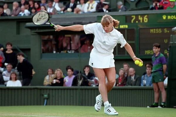 Wimbledon Tennis Championships. Steffi Graf in action. June 1991 91-4117-222