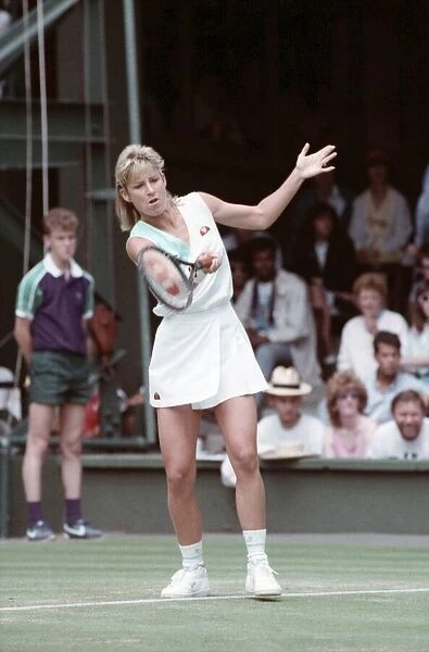 Wimbledon Tennis. Chris Evert. July 1988 88-3421-021