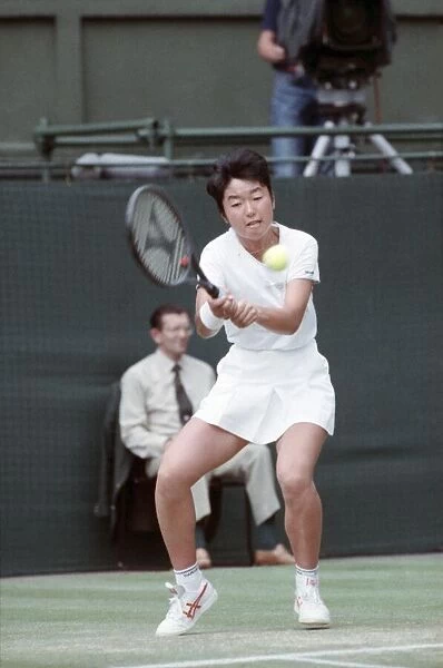 Wimbledon Tennis. Chris Evert. July 1988 88-3421-019